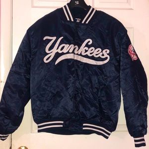 Vintage Navy Blue New York Yankees Puffer Jacket